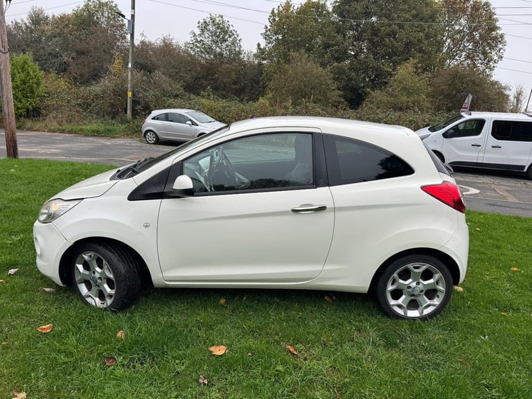 2910 Ford Ka 1.25 Titanium 3Dr Hatch 1883