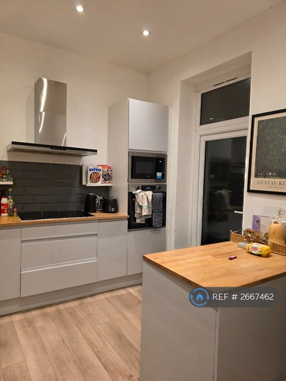 4 bedroom house in Maxted Road, London, SE15 (4 bed) (#2667462)