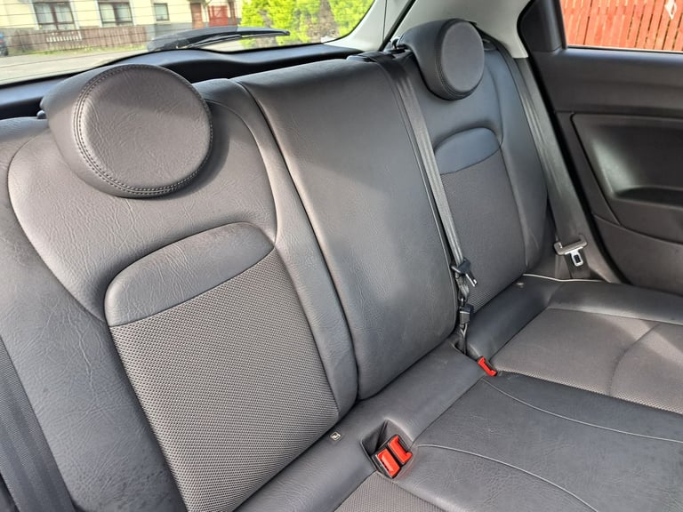GORGEOUS FIAT 500X DIESEL £20 ROAD TAX YEARS MOT ULEZ COMPLIANT HALF LEATHER SATNAV APPLE PLAY 75MPG
