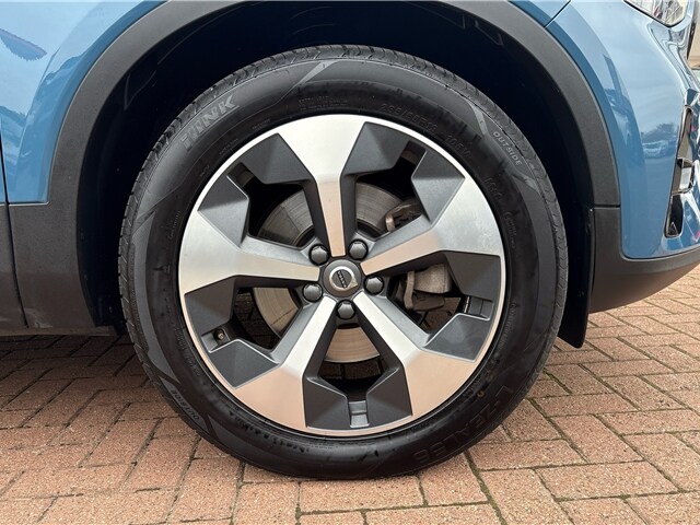 2022 Volvo XC40 2.0 B3P Plus Dark 5dr Auto ESTATE PETROL Automatic
