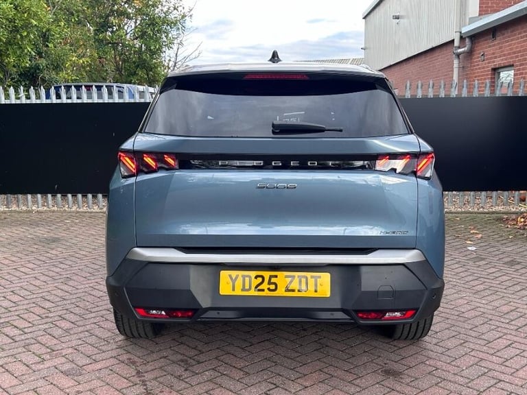 2025 Peugeot 5008 1.2 Hybrid Gt Suv 5dr Petrol Hybrid E Dsc6 Euro 6 (s/s) (136 Ps) HATCHBACK Petr...