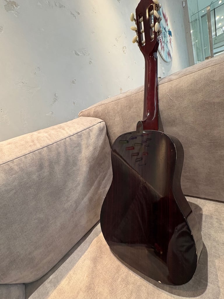 Junior half-size natural classical guitar with bag