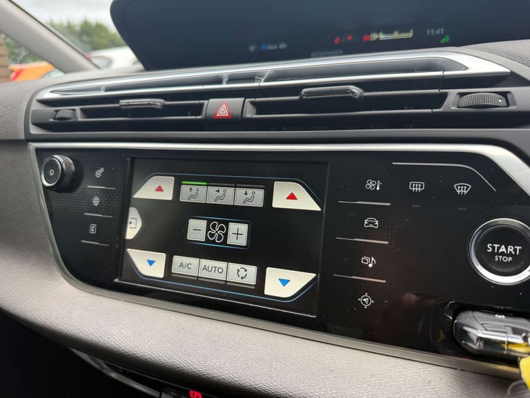 2015 Citroen C4 Picasso 2.0 C4 Grand Picasso Exclusive+ Blue HDi Auto 5dr MPV Diesel Automatic