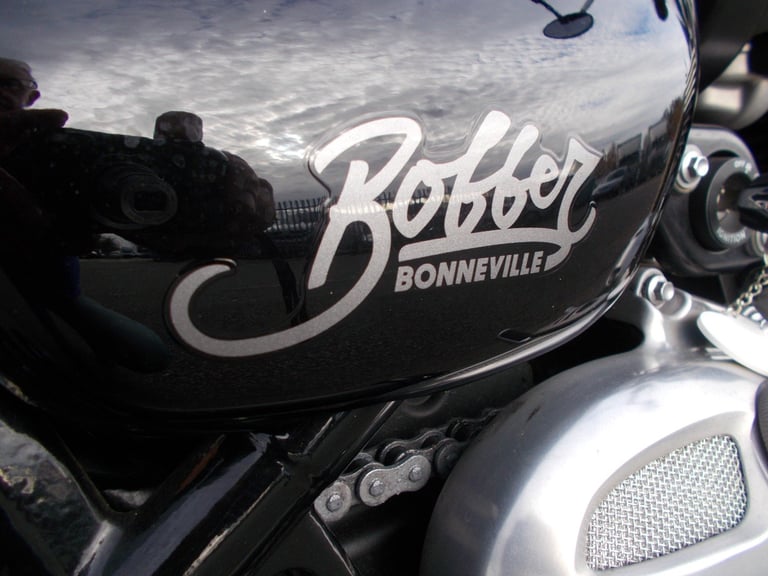 2017 TRIUMPH BONNEVILLE BOBBER