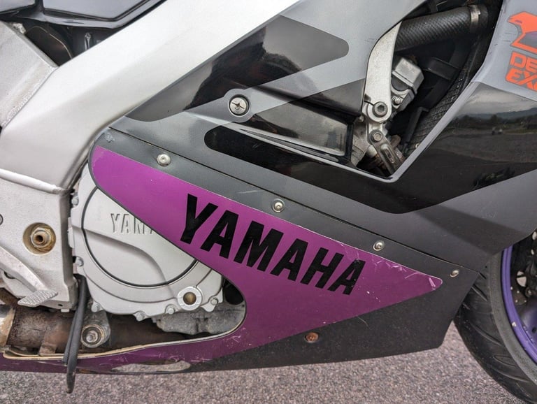 1994 YAMAHA YZF750, HPI CLEAR, LOW MILES, RUNS and RIDES, EASY WINTER PROJECT