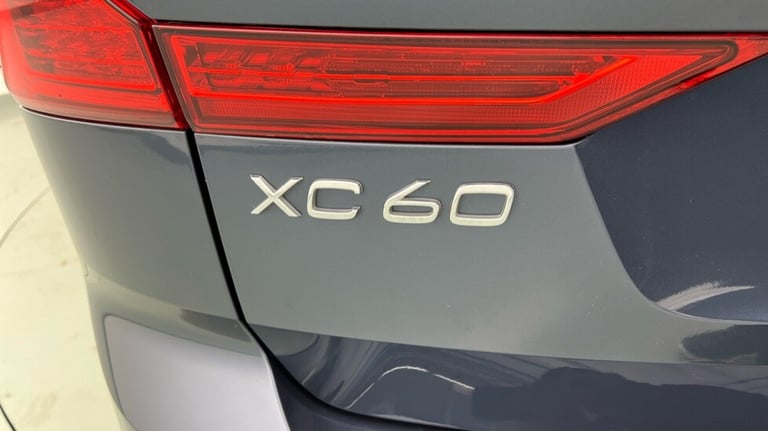 2022 Volvo XC60 Ultimate, B5 AWD mild hybrid, Petrol, Dark Estate Petrol Automatic