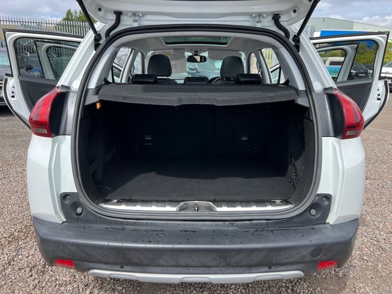 2018 68 PEUGEOT 2008 1.2 PURETECH ALLURE PREMIUM 5DR ONLY 33,000 MILES F/S/H