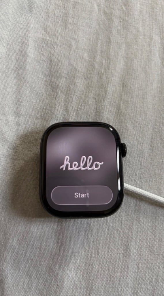 Apple Watch Series 10 46MM (cellular) 100%Battery Health