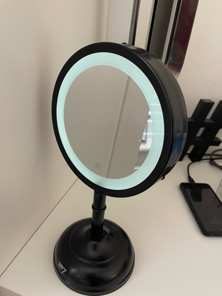image for No7 Black Illuminated MakeUp Mirror