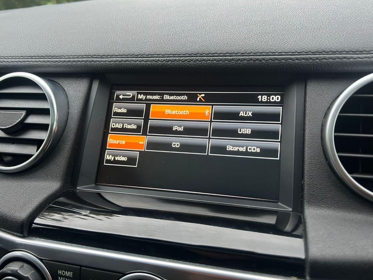 LAND ROVER DISCOVERY 4 3.0 SD V6 HSE 2015