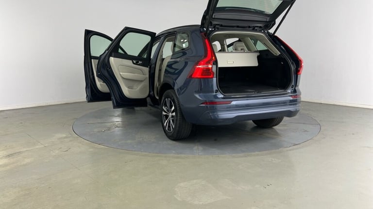 2023 Volvo XC60 Core, B5 AWD Mild hybrid, Petrol Estate Petrol Automatic
