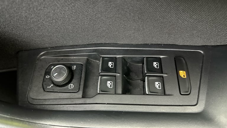 2021 Volkswagen T-Roc 1.5 TSI EVO Black Edition SUV 5dr Petrol DSG Euro 6 (s/s) (150 ps) - ADAPT ...