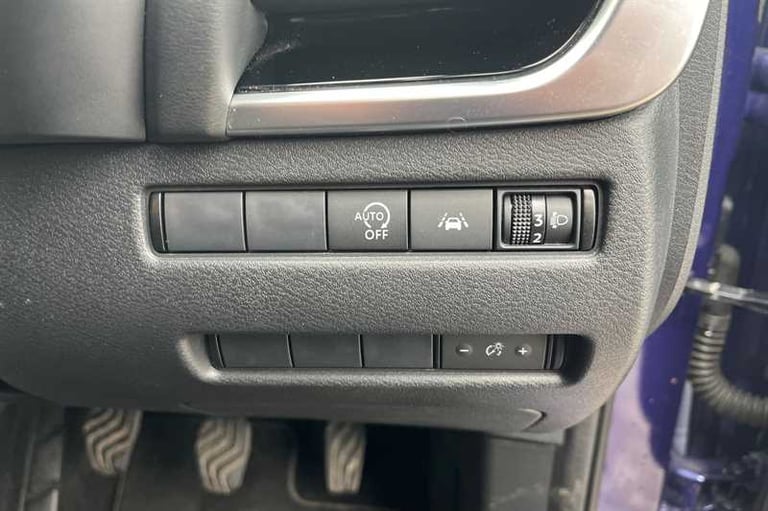 2022 Nissan Qashqai 1.3 DIG-T MH N-CONNECTA 5DR Hatchback Petrol Manual