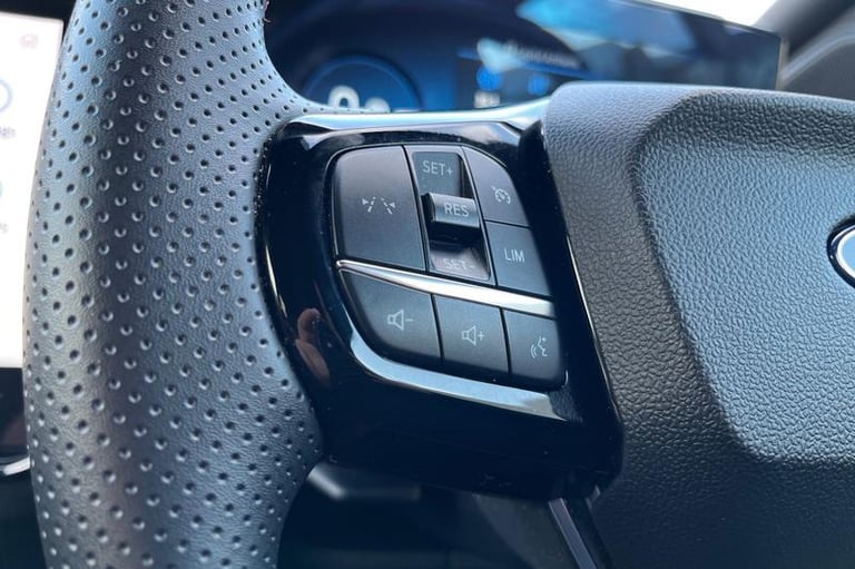 2024 Ford Puma ST-LINE X | Rear Parking Sensors | Cruise Control | Wireless Charging Pad M Hatchb...