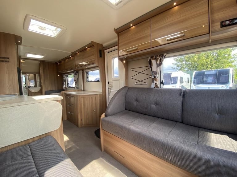 2017 BAILEY PEGASUS PALERMO 5 BERTH FAMILY CARAVAN