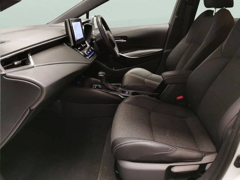 2022 Toyota Corolla 1.8 VVT-h GPF Design Touring Sports 5dr Petrol Hybrid CVT Euro 6 (s/s) (122 E...