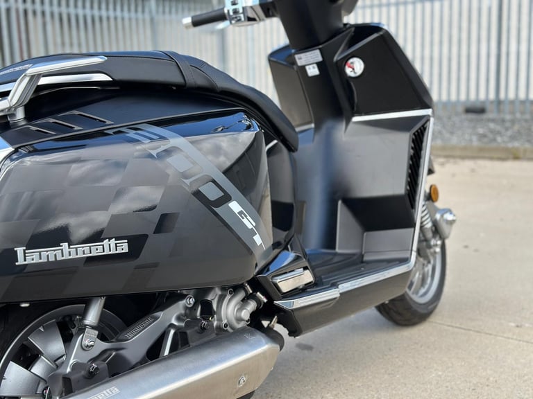 Lambretta X300 GT 300cc Modern Retro Lammy Delivery & Finance UK/IRE 
