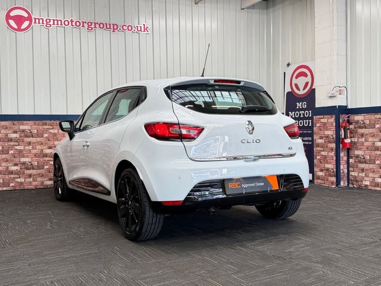 2015 Renault Clio 1.5 dCi Dynamique S Nav Hatchback 5dr Diesel Manual Euro 6 (s/s) (90 ps) Hatchb...