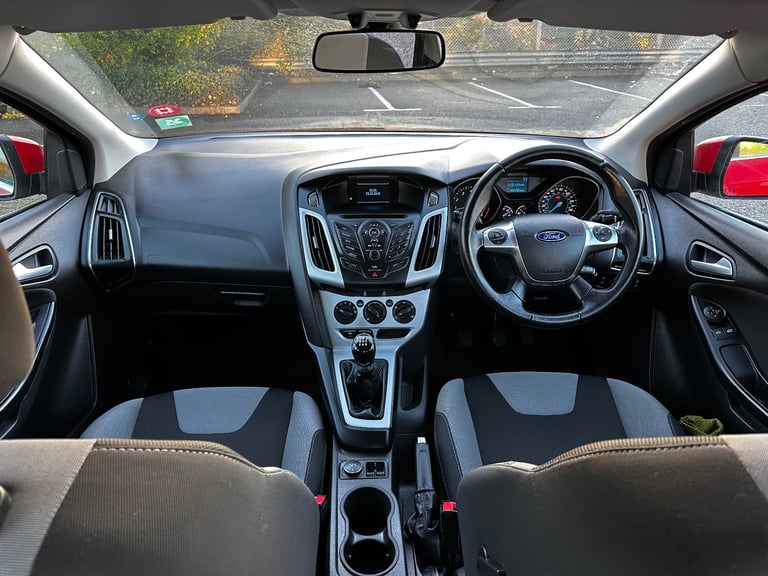 FORD Focus 1.5 Petrol 5 Doors 2013 with Parking Sensors & Low Mileage