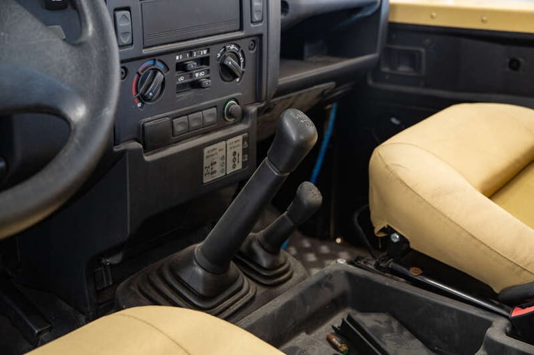 2015 Land Rover DEFENDER 110 TAIPAN DIESEL Manual