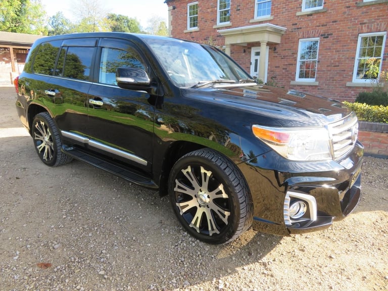 2014 Toyota Land Cruiser Amazon 4.6 ZX V8 PETROL WALD BODY KIT  8 SEATER 4x4 Pet