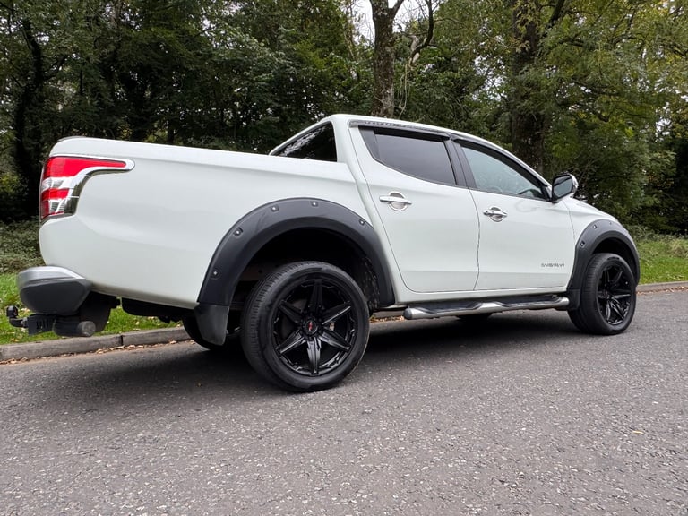 Mitsubishi, L200, Pick Up, 2016, Manual, 2442 (cc)