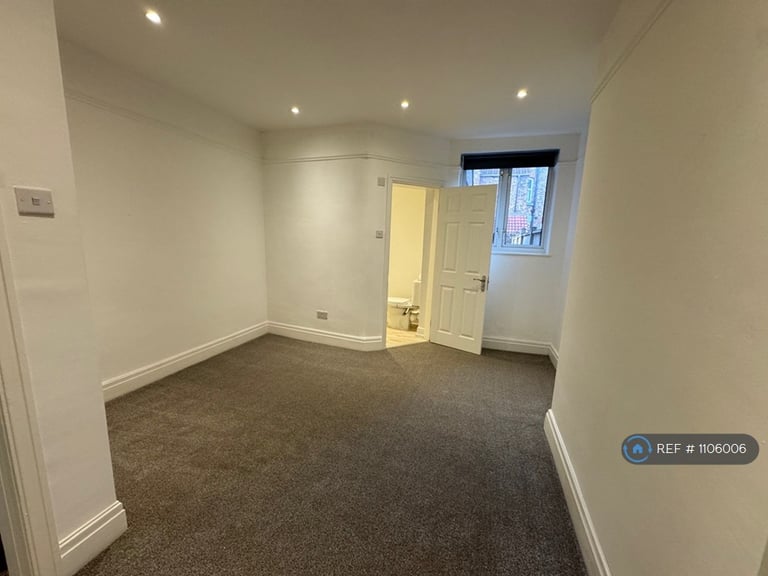 1 bedroom house in Penny Lane, Liverpool, L18 (1 bed) (#1106006)