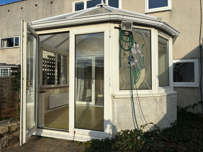 *** Mid Terraced House for Rent near Milton Keynes city centre ***