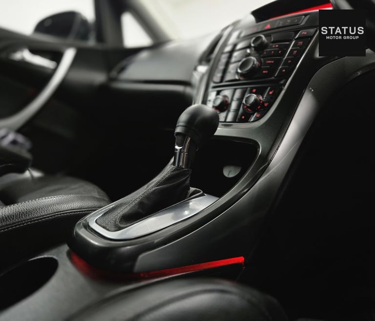 2013 Vauxhall Astra 2.0 CDTi 16V Elite [165] 5dr Auto HATCHBACK DIESEL Automatic