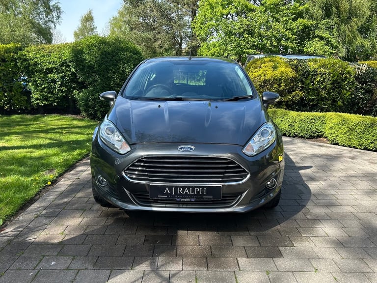 2015 Ford Fiesta 1.0 EcoBoost Zetec 3dr HATCHBACK Petrol Manual