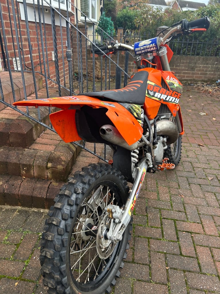 Ktm 125. 2 stroke 