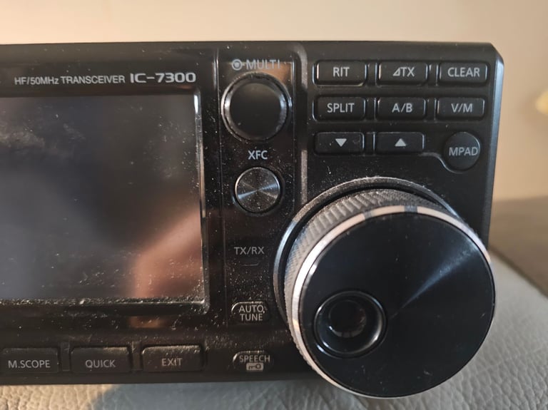 Icom IC-7300 HF/50MHz Amateur Radio Transceiver & OPC-1457R Filter Box