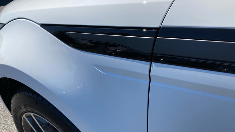 2025 Land Rover Range Rover Evoque 2.0 D165 Dynamic SE 5dr Auto Diesel Hatchback Hatchback Diesel...