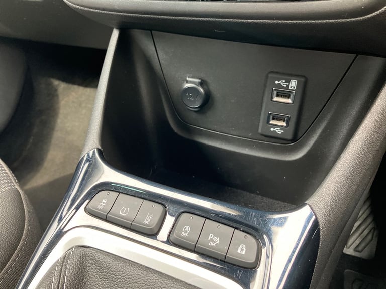 2022 Vauxhall Crossland 1.2 Turbo Elite Edition 5dr Hatchback PETROL Manual