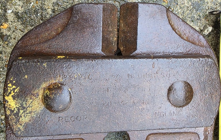 Record 942H Bolt Cutters, see pictures and read description please.