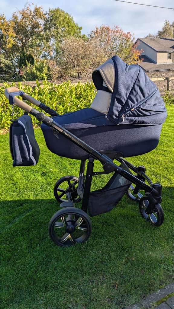 image for Venicci Lanco travel system 
