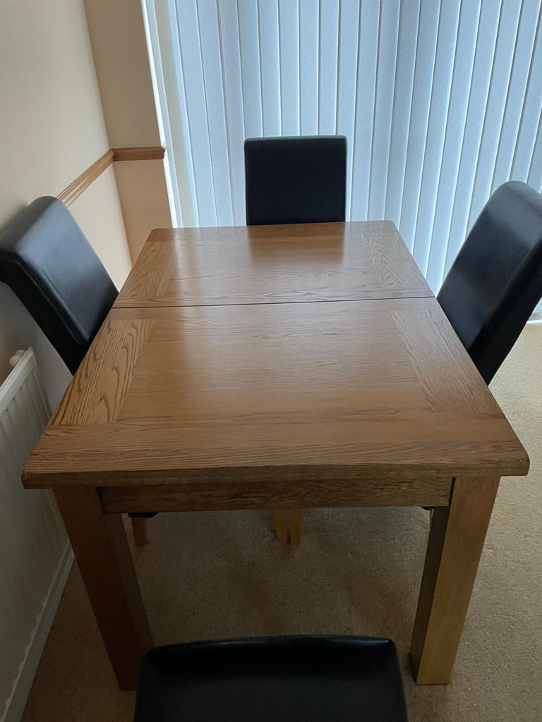 Solid Oak Sideboard, Extending Dinning Table and x4 chairs