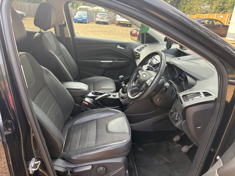 2014 Ford Kuga 2.0 TDCi Titanium 2WD Euro 5 5dr HATCHBACK Diesel Manual