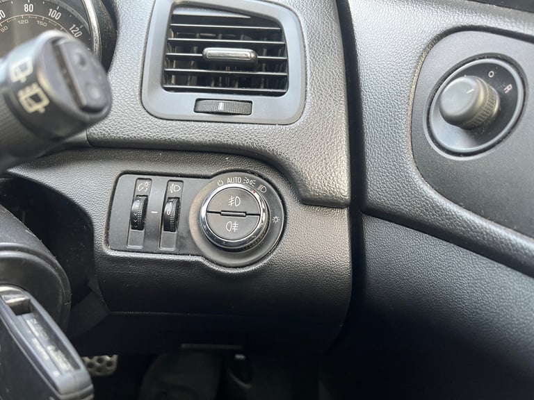 VAUXHALL INSIGNIA SRI AUTOMATIC NEW MOT PORTSMOUTH 