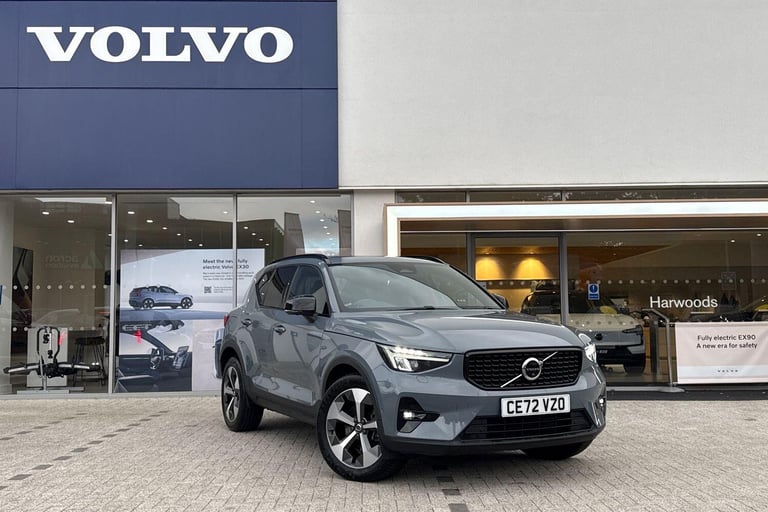 image for 2022 Volvo XC40 2.0 B4 MHEV Ultimate SUV 5dr Petrol Hybrid DCT Auto Euro 6 (s/s) (197 ps) ESTATE ...