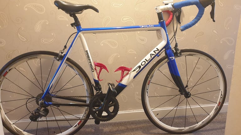 For sale Dolan preffisio road bike.