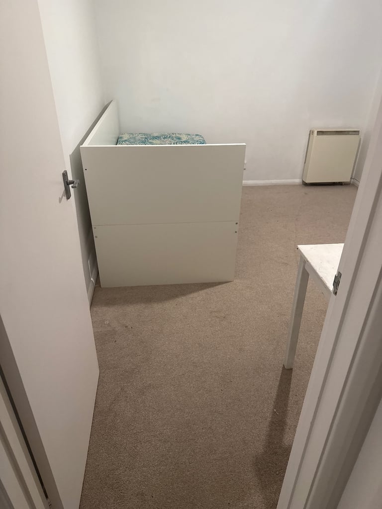 Single Bedroom