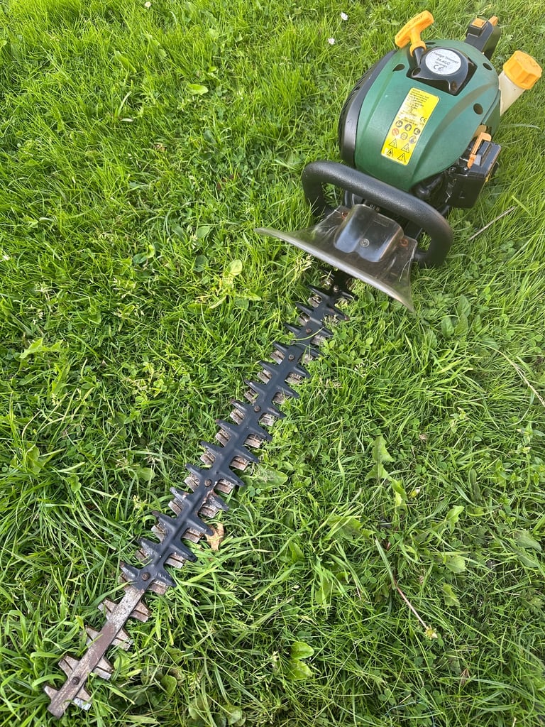 Petrol hedge cutter 24” clippers vgc lawnmower mower trimmer 