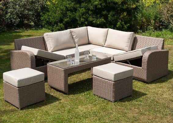 Outdoor discount sofa gumtree