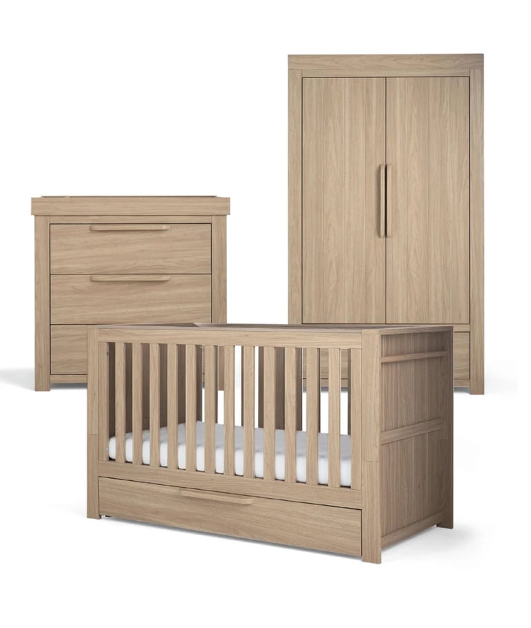 Mamas & Papas Franklin 3 Piece Cotbed Range with Dresser Changer & Double Wardrobe - Oak