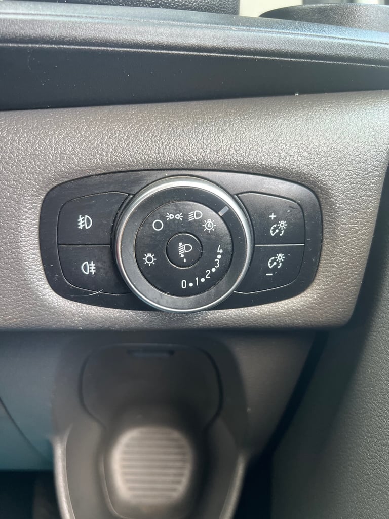 2019 Ford Transit Custom 2.0 EcoBlue 130ps D/Cab SWB Limited Van Crew Van Diesel Manual