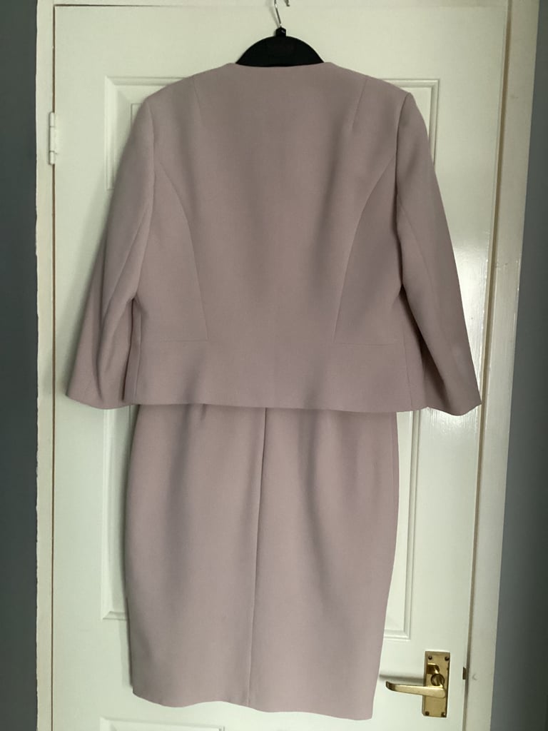 Phase Eight women’s dress suit