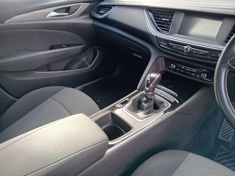 2018 Vauxhall Insignia 1.5i Turbo Design Grand Sport Euro 6 (s/s) 5dr HATCHBACK Petrol Manual