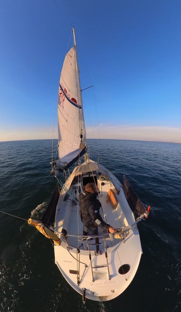 Free storage Hunter horizon 30 sailboat boat bilge keel yacht 
