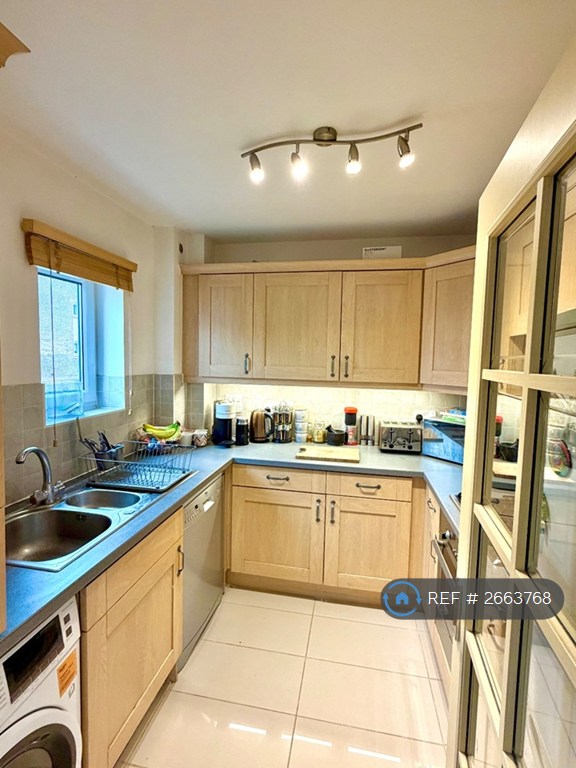 1 bedroom flat in Cedar Lodge, Southampton, SO16 (1 bed) (#2663768)